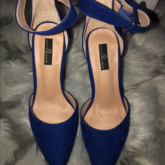 Blue Heels - Picture 3 of 5